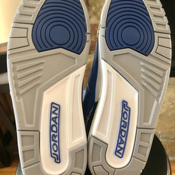 Jordan 3 Retro Varsity Royal Cement Deadstock - Picture 3 of 6